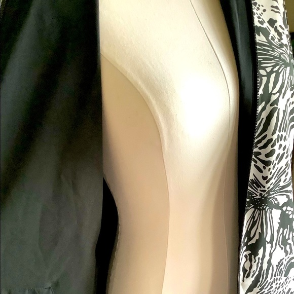 Adidas Ladies Reversible Golf Jacket - Picture 9 of 14